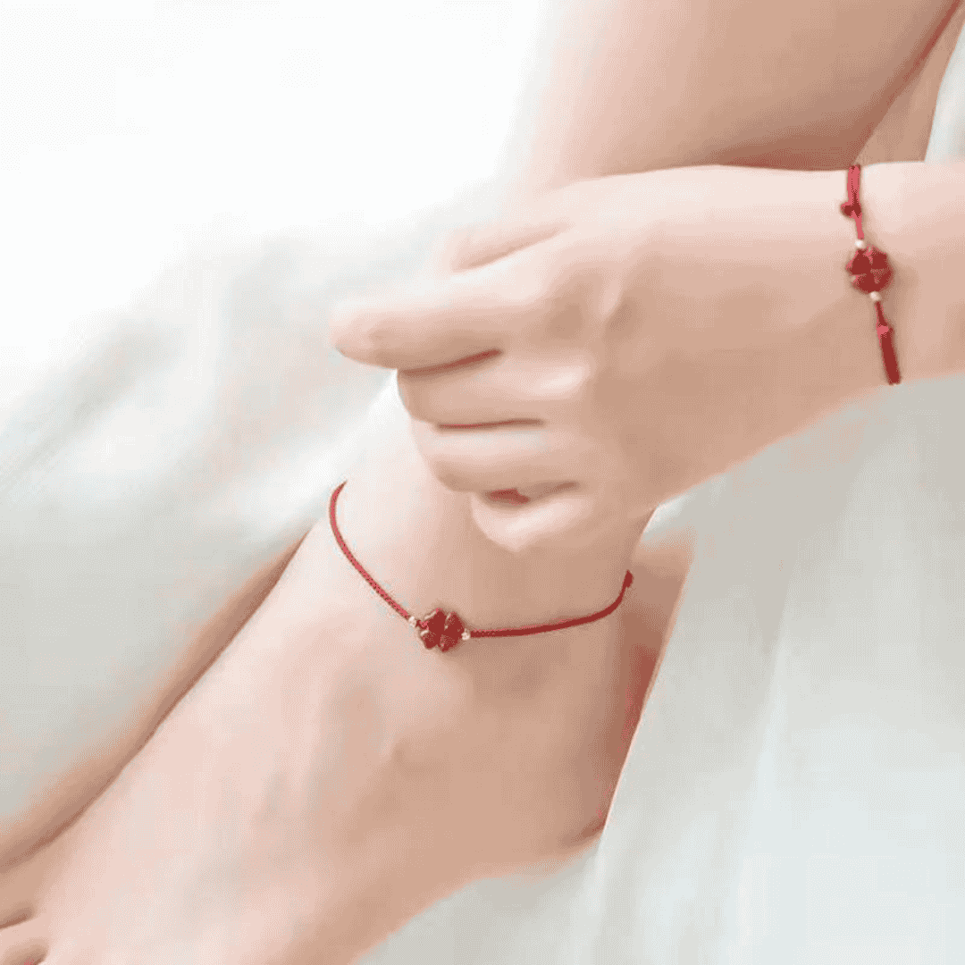 Grátis - Pulseira Trevo da Sorte em Cinábrio